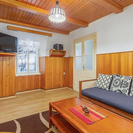 Vakantiehuis Cozy In With Kitchen