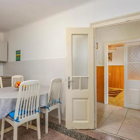 Vakantiehuis Cozy In With Kitchen