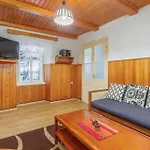 Σπίτι διακοπών Cozy In With Kitchen
