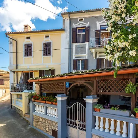 Cozy In With Kitchen Nyaraló