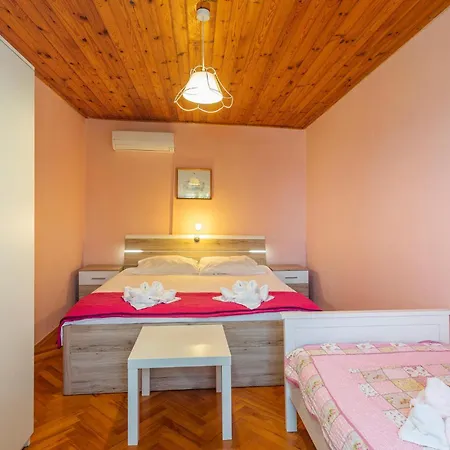 Cozy In With Kitchen Σπίτι διακοπών Omišalj