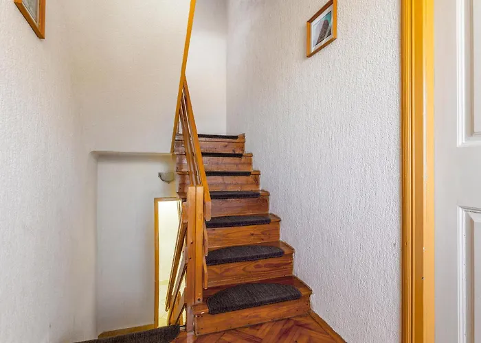 Cozy Home In Omisalj With Kitchen * Omisalj