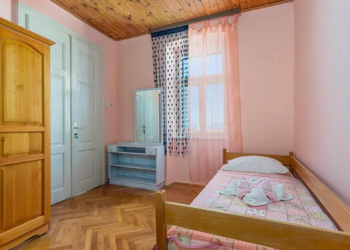 Cozy Home In Omisalj With Kitchen * Omisalj